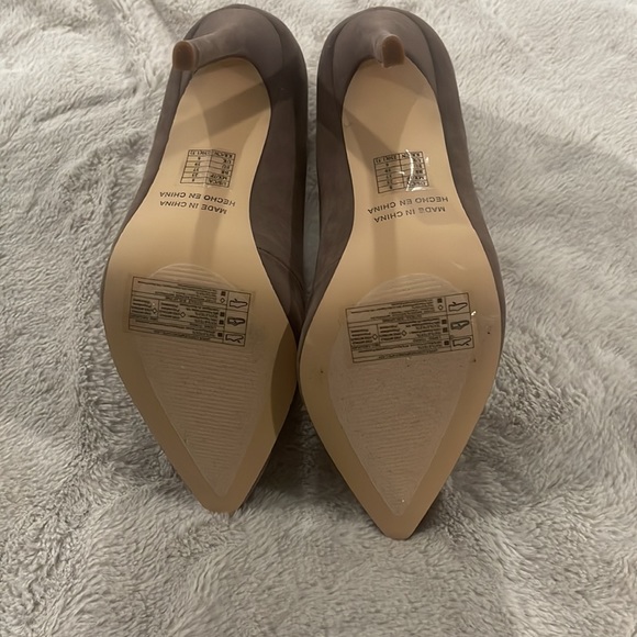 Brown High Heeled Booties - Picture 4 of 5